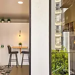 Lägenhet Wonderful Flat In Bonfim By Lovelystay