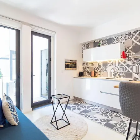 Wonderful Flat In Bonfim By Lovelystay *