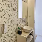 Wonderful Flat In Bonfim By Lovelystay Διαμέρισμα *