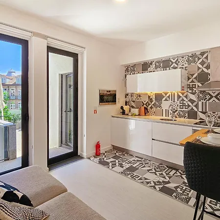 Wonderful Flat In Bonfim By Lovelystay דירה